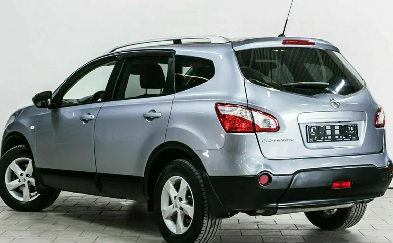 Nissan qashqai+2