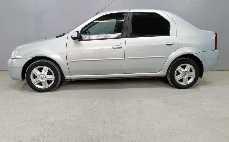 Renault LOGAN 1.6 MT (87 л.с.)