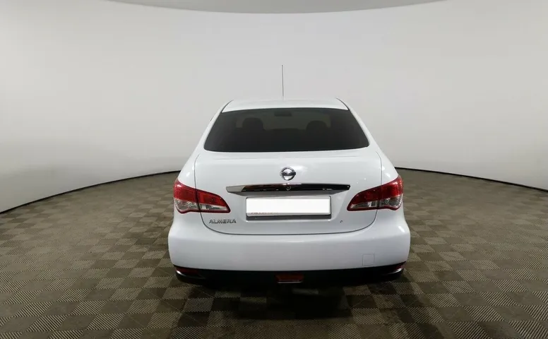 Nissan Almera III (G15)