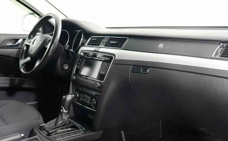 Skoda Superb 1.8 Робот