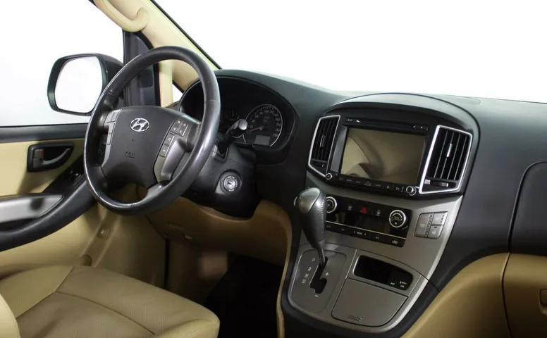 Hyundai H-1