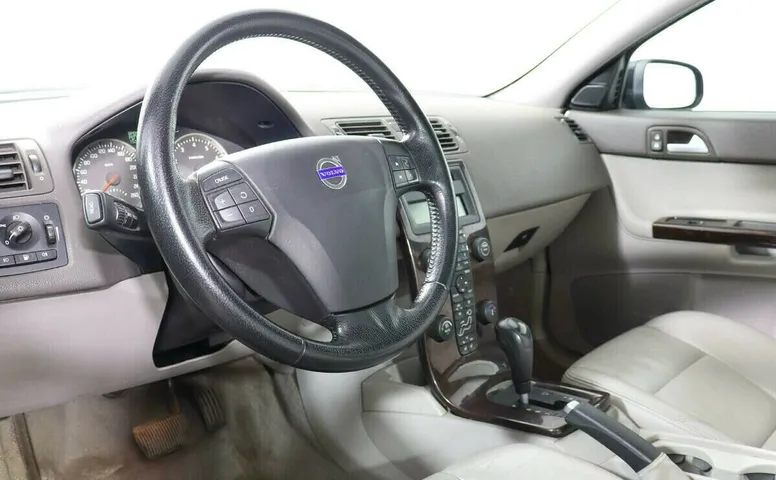 Volvo S40 II