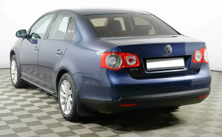 Volkswagen Jetta V