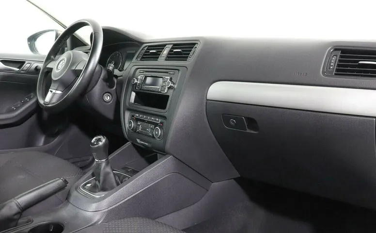 Volkswagen Jetta VI