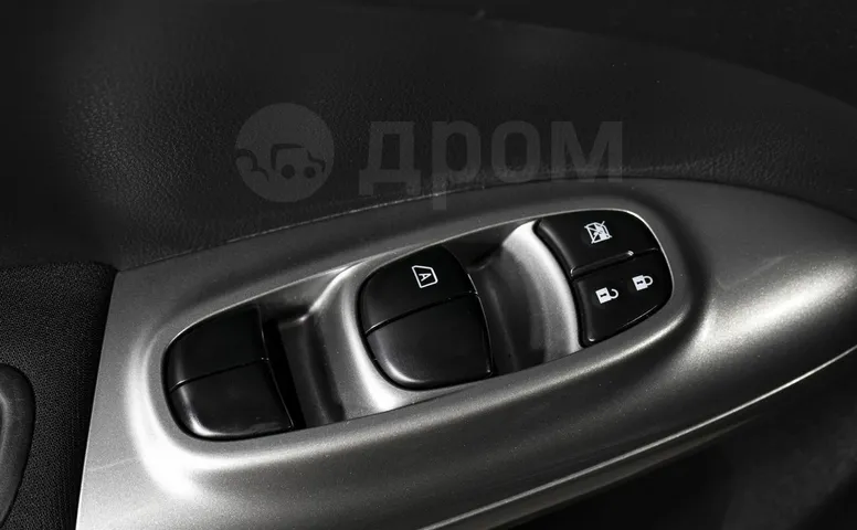 Nissan Juke, 1 поколение