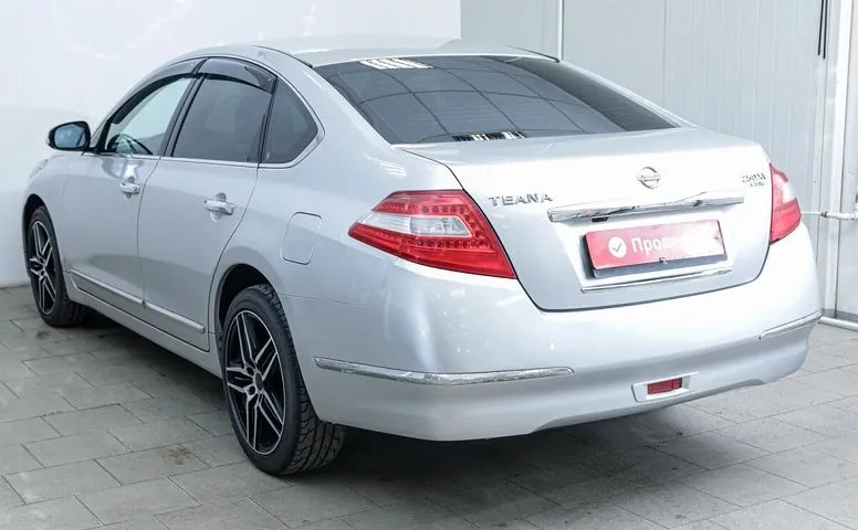 Nissan Teana II