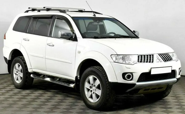 Mitsubishi Pajero Sport 3.0 Автомат