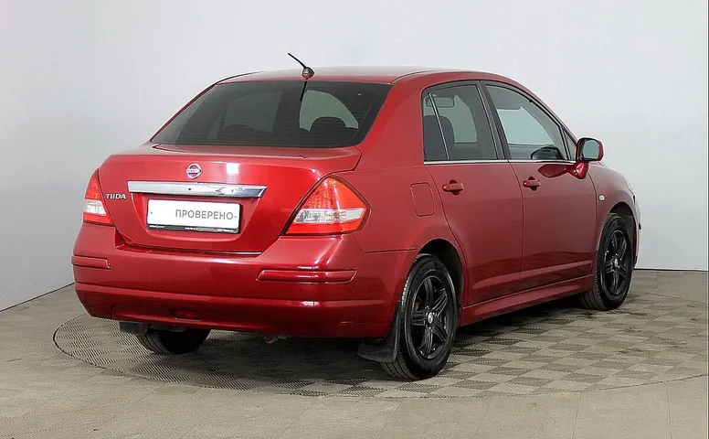 Nissan Tiida