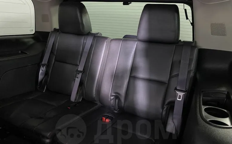 Cadillac Escalade, 3 поколение