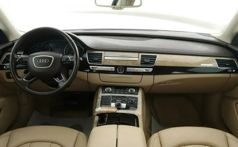 Audi A8 III (D4)
