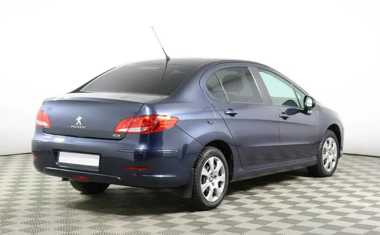 Peugeot 408 I