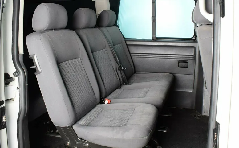 Volkswagen Caravelle T5