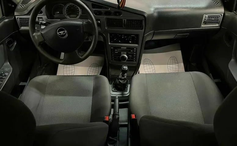 Daewoo NEXIA 1.6 MT (109 л.с.)