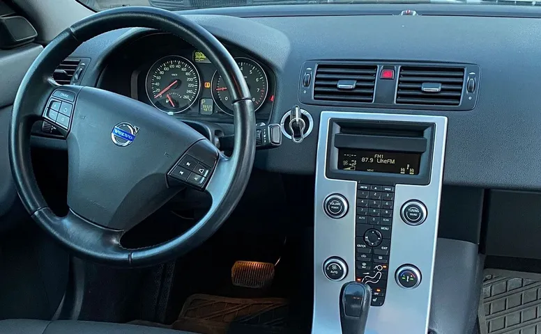 Volvo S40