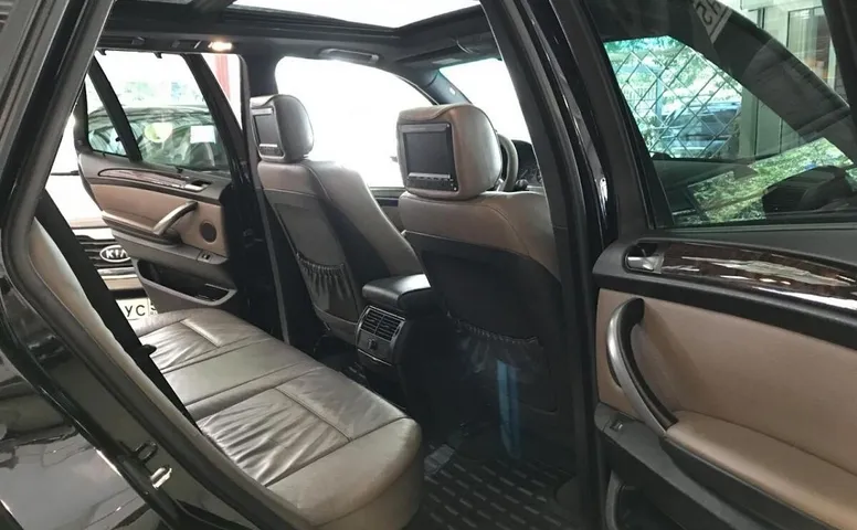BMW X5 I (E53) Рестайлинг 4.4i