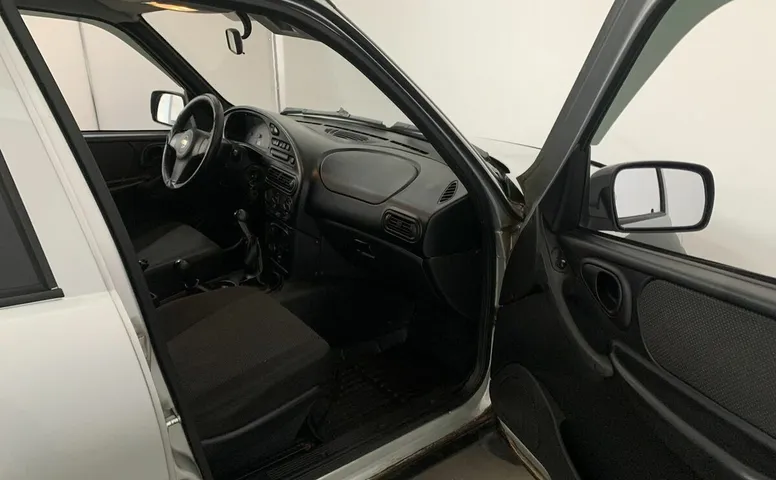 Chevrolet NIVA 1.7 MT (80 л.с.) 4WD
