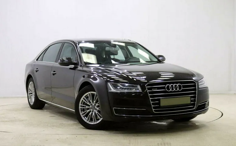 Audi A8 III (D4)