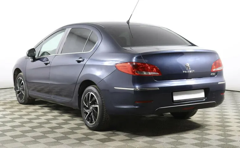 Peugeot 408