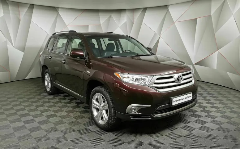 Toyota Highlander 3.5 AT 4WD (273 л.с.) Комфорт Красный