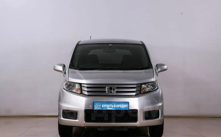 Honda Freed Spike, 1 поколение