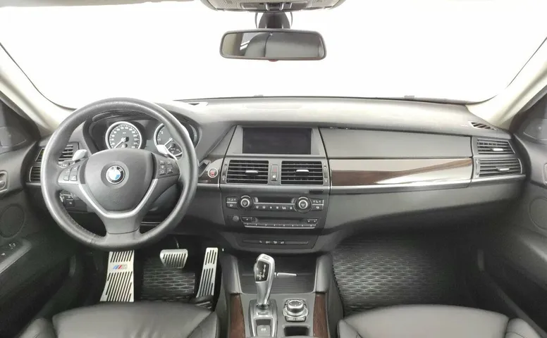 BMW X6 50i I (E71)