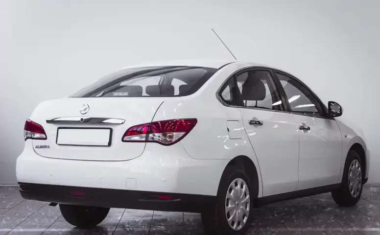 Nissan Almera