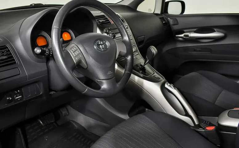 Toyota Auris I