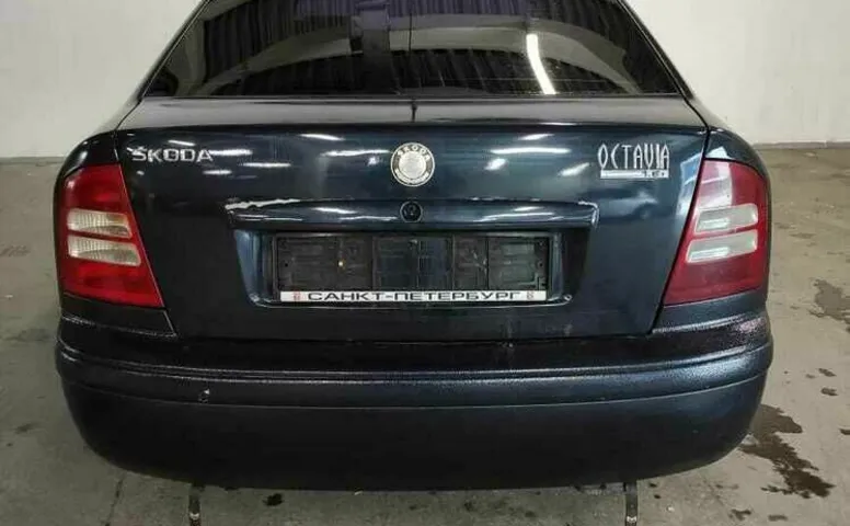 Skoda OCTAVIA 1.6 MT (102 л.с.)