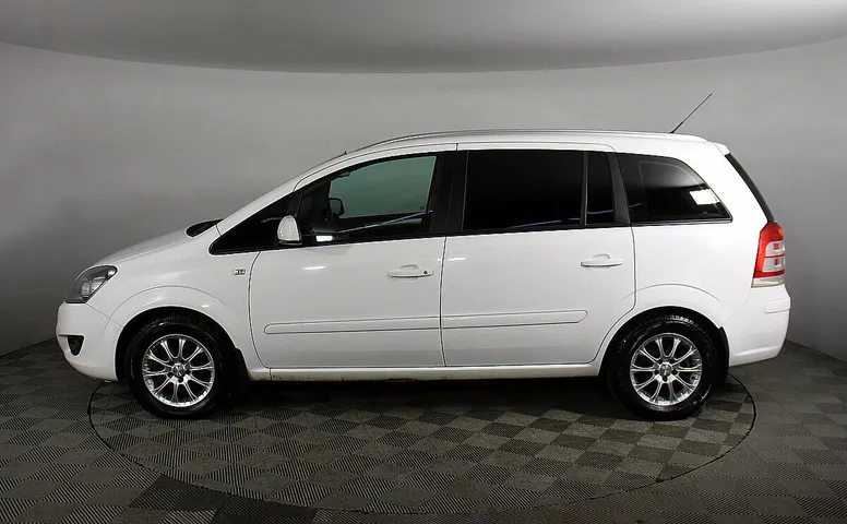 Opel Zafira B Рестайлинг