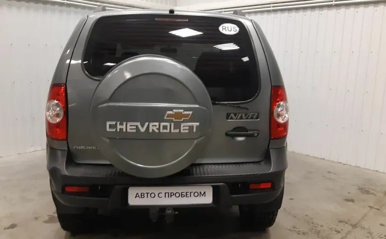 Chevrolet NIVA 1.7 MT (80 л.с.) 4WD