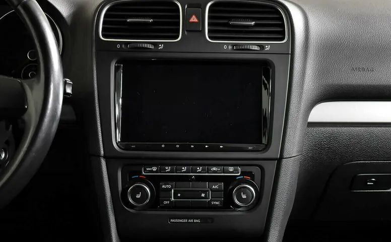 Volkswagen Golf VI