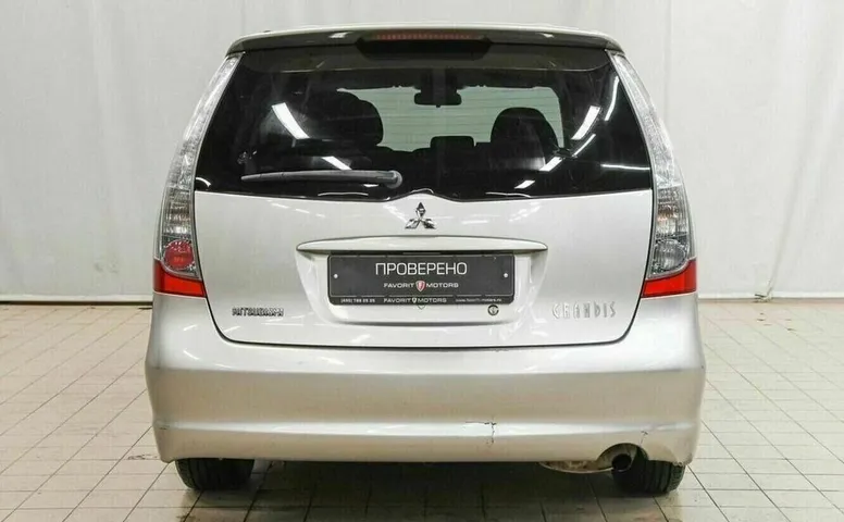 Mitsubishi grandis