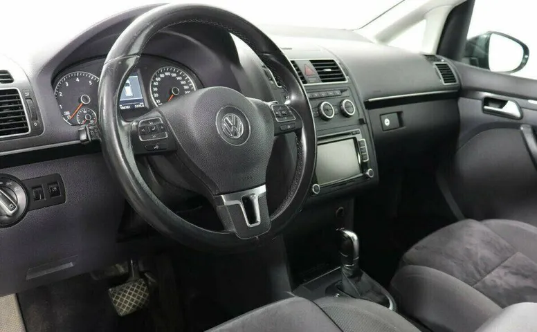 Volkswagen Touran 1.4 Робот