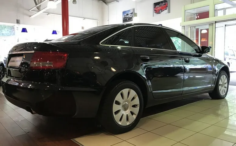 Audi A6 III (C6)
