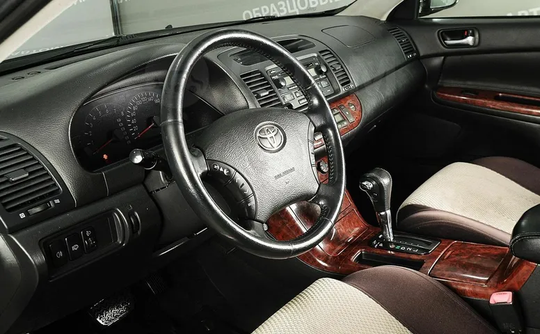 Toyota Camry, 6 поколение, рестайлинг