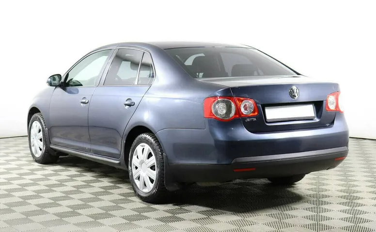 Volkswagen Jetta V