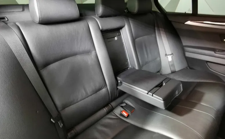 BMW 5 серия 520i Steptronic (184 л.с.) Синий