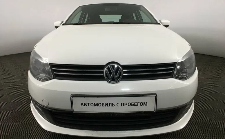 Volkswagen polo v