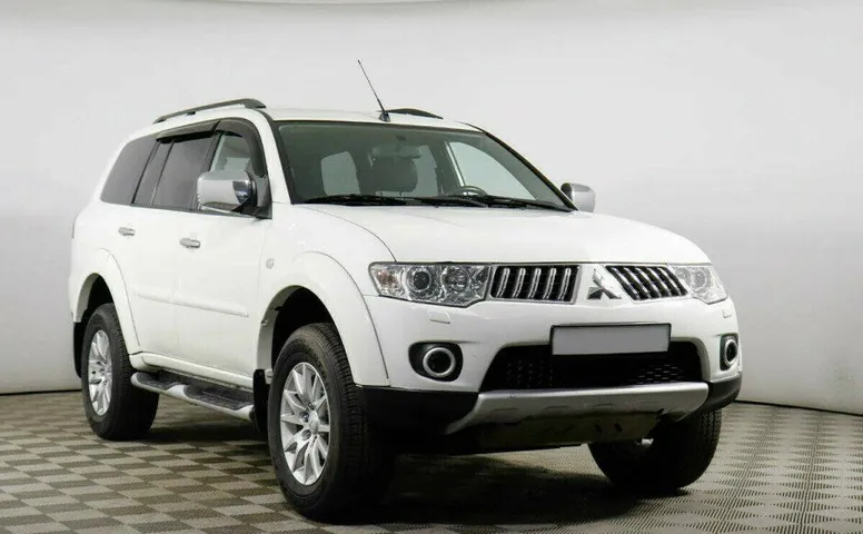 Mitsubishi Pajero Sport 3.0 Автомат