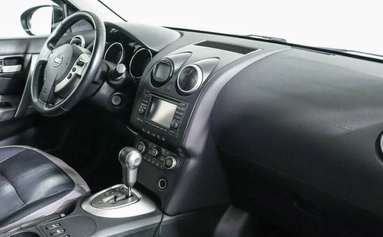 Nissan Qashqai 2.0 Вариатор
