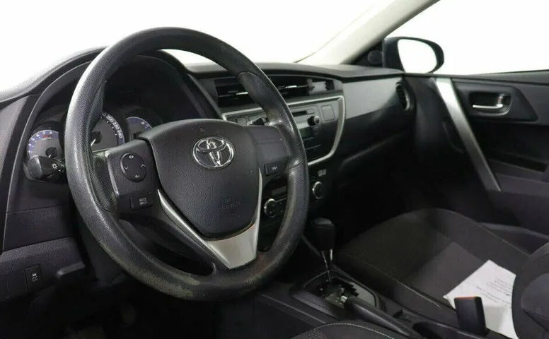 Toyota Auris 1.6 Вариатор