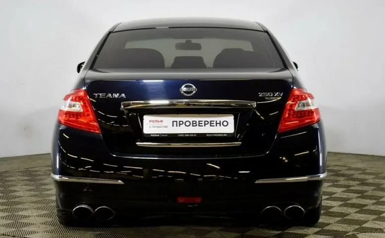 Nissan teana