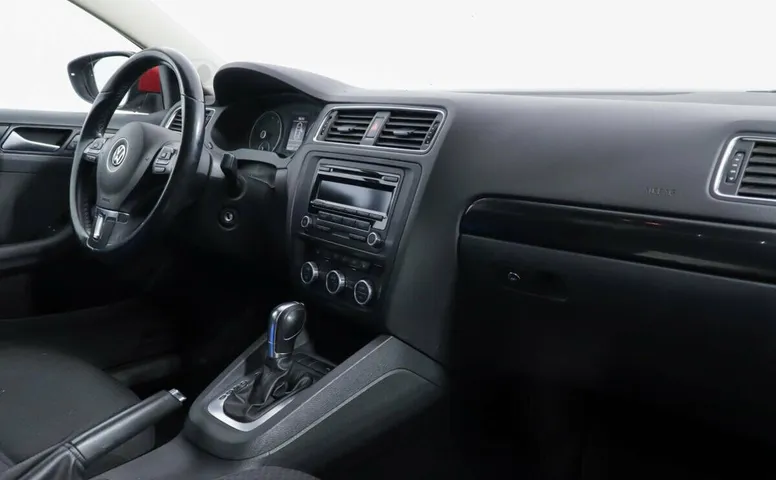 Volkswagen Jetta VI