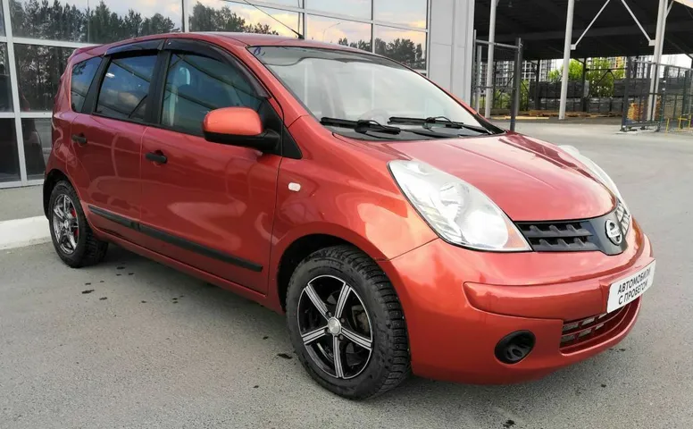 Nissan NOTE 1.4 MT (88 л.с.)