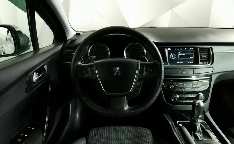 Peugeot 508 2.0 HDi AT (136 л.с.) Белый
