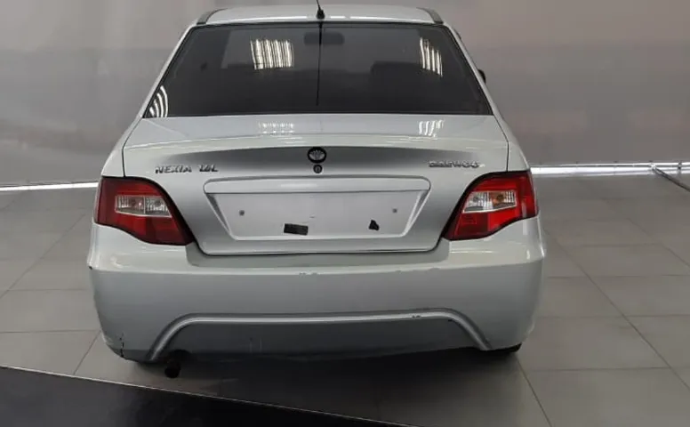 Daewoo NEXIA 1.6 MT (109 л.с.)