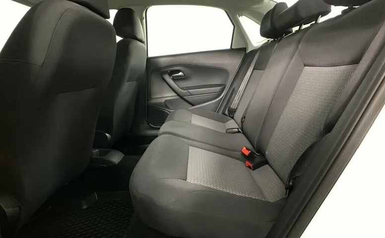 Volkswagen polo v