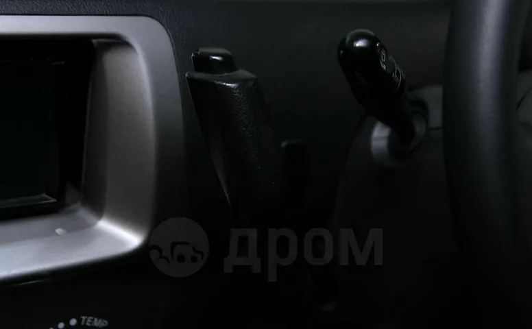 Toyota bB, 2 поколение