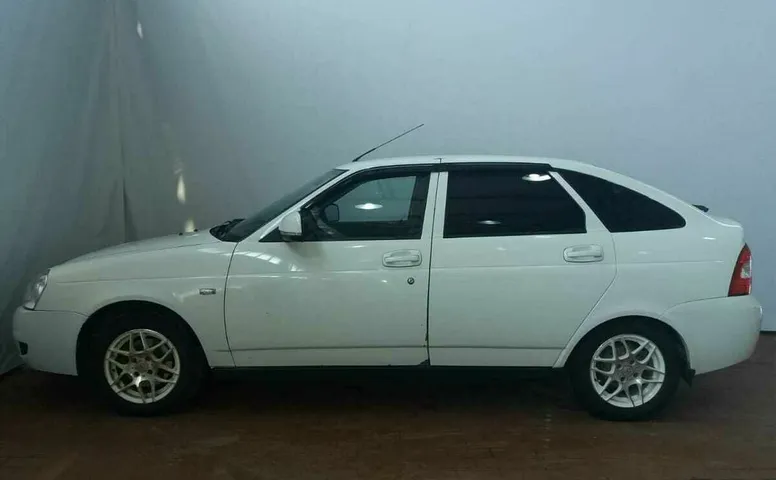 LADA (ВАЗ) 2170 1.6 MT (98 л.с.)