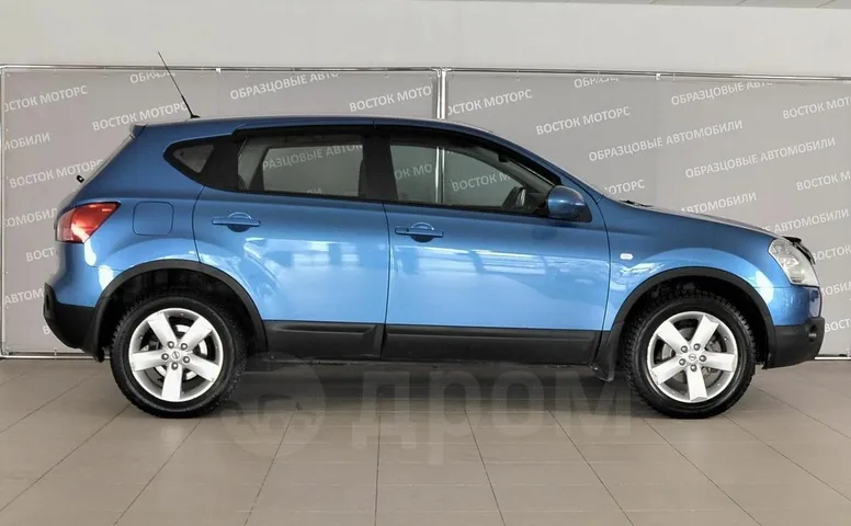Nissan Qashqai, 1 поколение